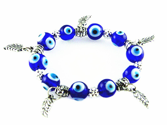 blue eye with leaves-2
